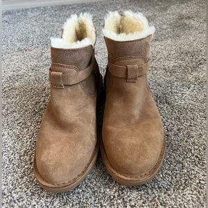UGG Plush ankle boot (size 8)